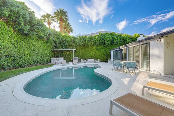 Palm Springs Vacation Rental | 4BR | 3BA | 2,396 Sq Ft | Step-Free Access