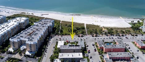 Steps to St Pete Beach