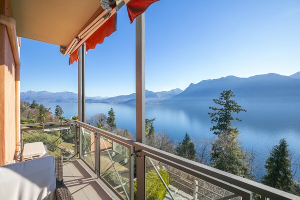 Lake View