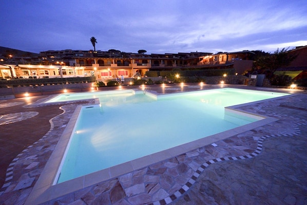 Holiday Home Swimming Pool