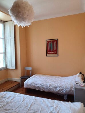Chambre 2. 2lits en 90