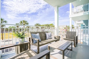 Private covered balcony overlooking amphitheater