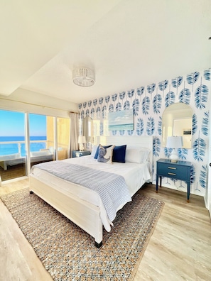 Luxury King Master en-suite w/ Gorgeous Gulf Views