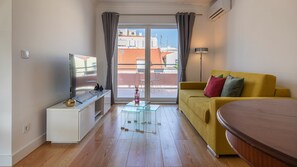 A bright and colorful living room with direct access to the balcony.
#comfort #naturallight #portugal #pt #lisbon