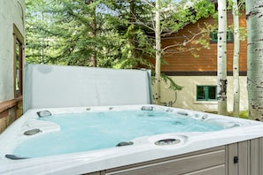 Private Hot tub