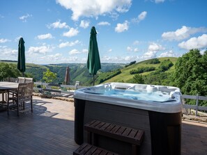 Holiday Home Swimming Pool