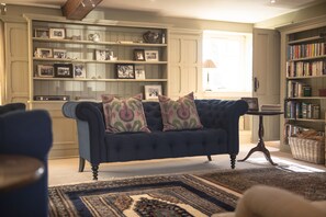 Ground floor: Stylish sitting room