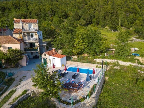 Extérieur maison de vacances [été]