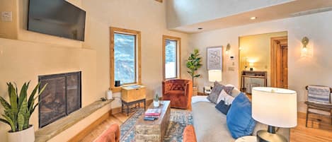 Sun Valley Vacation Rental | 3BR | 2BA | Step-Free Entry | 2,100 Sq Ft