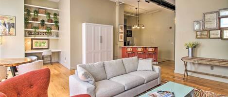 Savannah Vacation Rental | 1BR | 1BA | Stairs Required | 1,195 Sq Ft