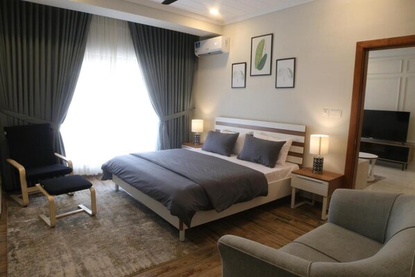 Bedroom Picture