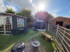 Private summerhouse and hot tub
