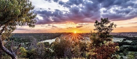 Breathtaking panoramic views of the Texas hill country. 