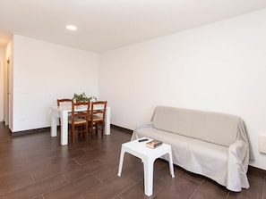 Möbel, Tabelle, Couch, Komfort, Holz, Wohnzimmer, Interior Design, Flooring, Haus, Fussboden