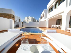 Building, Property, Daytime, Sky, Window, Table, Azure, Swimming Pool, Shade, House