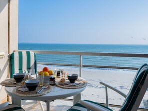 Water, Sky, Furniture, Table, Tableware, Chair, Azure, Outdoor Furniture, Outdoor Table, Shade
