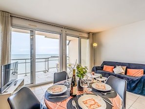 Chair, Balcony, Hotel