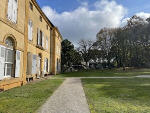 Overnatningsstedets område