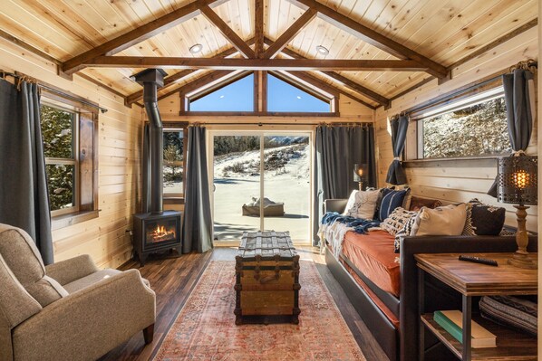 Amazing natural lighting and incredible views in the living room