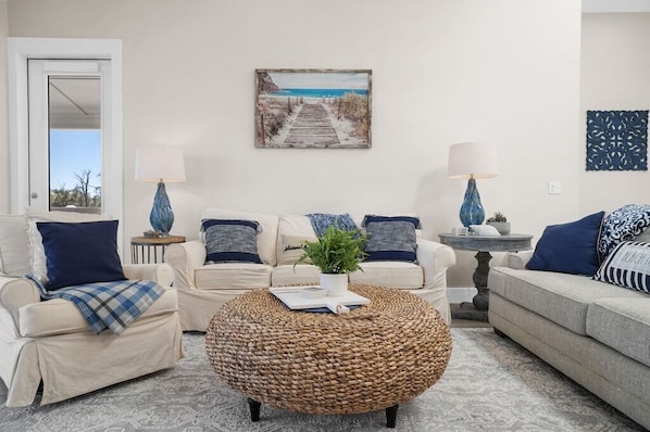 Spacious family room seating 