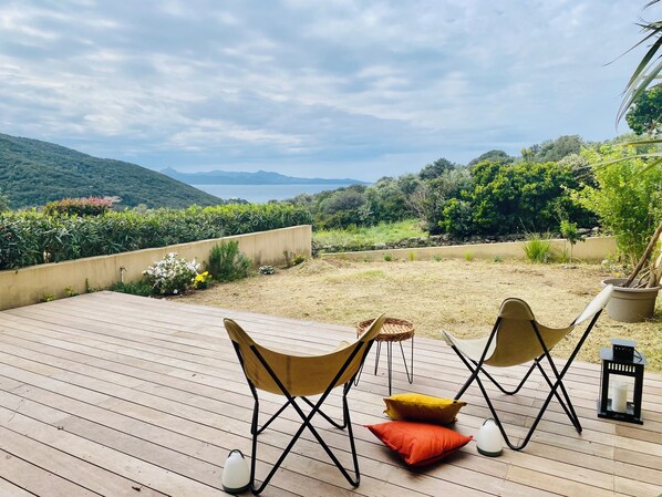 vue sur le golfe de St Florent et les plages de Saleccia