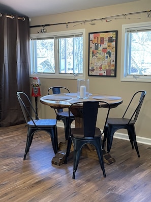 Dining area with seating for 4 adults