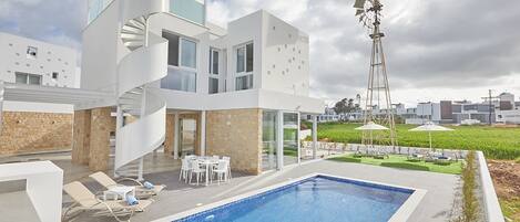 Vie Bleu Villa VB14, Beautiful and New 3BDR Protaras Villa with Private Pool