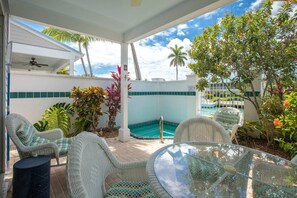 Step outside your patio door to discover your very own little oasis, a private haven for relaxation and enjoyment.