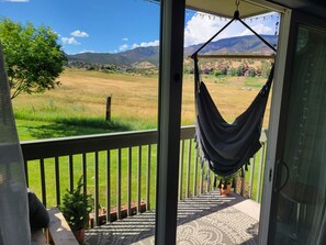 Private & Peaceful view! Lakota Golf course ahead surrounded by mountains 