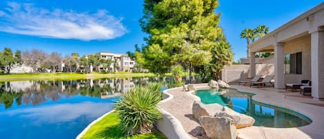 Sparkling pool and stunning lake views!