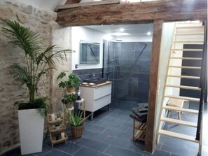 salle de bain douche à l'italienne