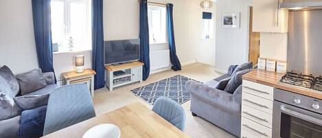 Coach House Retreat, Whitby - Host & Stay