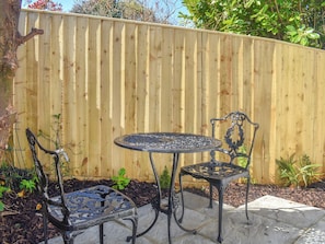 Sitting-out-area | Sunny South Lodge, Sandown