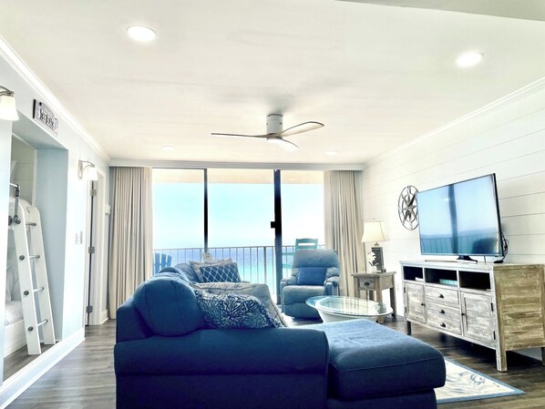 Living area with book nook