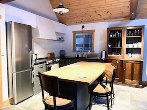 New kitchen, February 2022