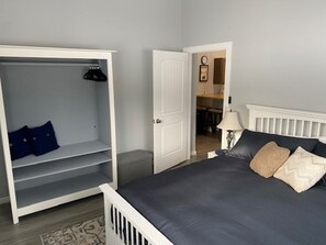 Bedroom with wardrobe 