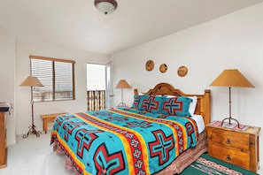 Primary Bedroom with 1 King Bed