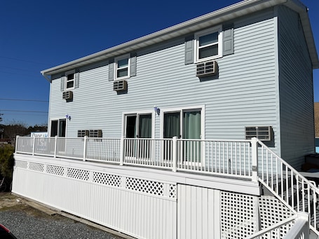 Rear Common Area