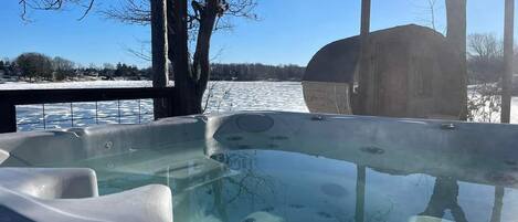 Ward off the winter chill with our spa amenities! Slice-of-Heaven lakeside views