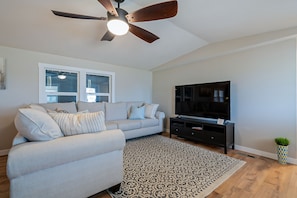 Livingroom with Roku tv