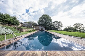VILLA FELICE and swimming pool 25*4 mt
private Sky Spa
