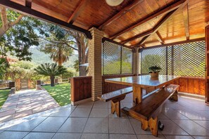 Outdoor dining
