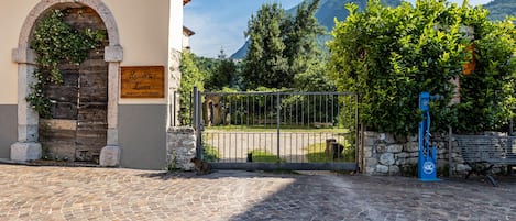 Enceinte de lâhĂ©bergement