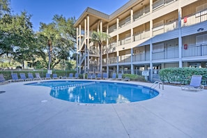 Community Outdoor Pool