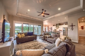 Beautiful living room!