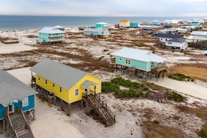 Mellow Yellow, Fort Morgan, Signature Properties
