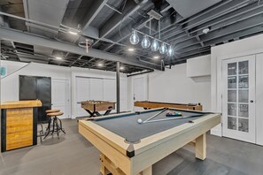 Spielezimmer