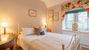 Bedroom Two, Truffles Cottage, Bolthole Retreats