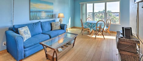 South Padre Island Vacation Rental | 1BR | 1BA | 640 Sq Ft | Step-Free Access