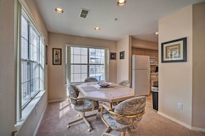 Dining Area | Central Air Conditioning